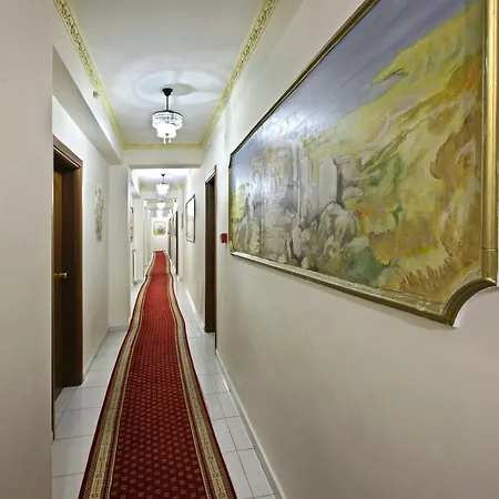 فندق Boutique Philippion 3*